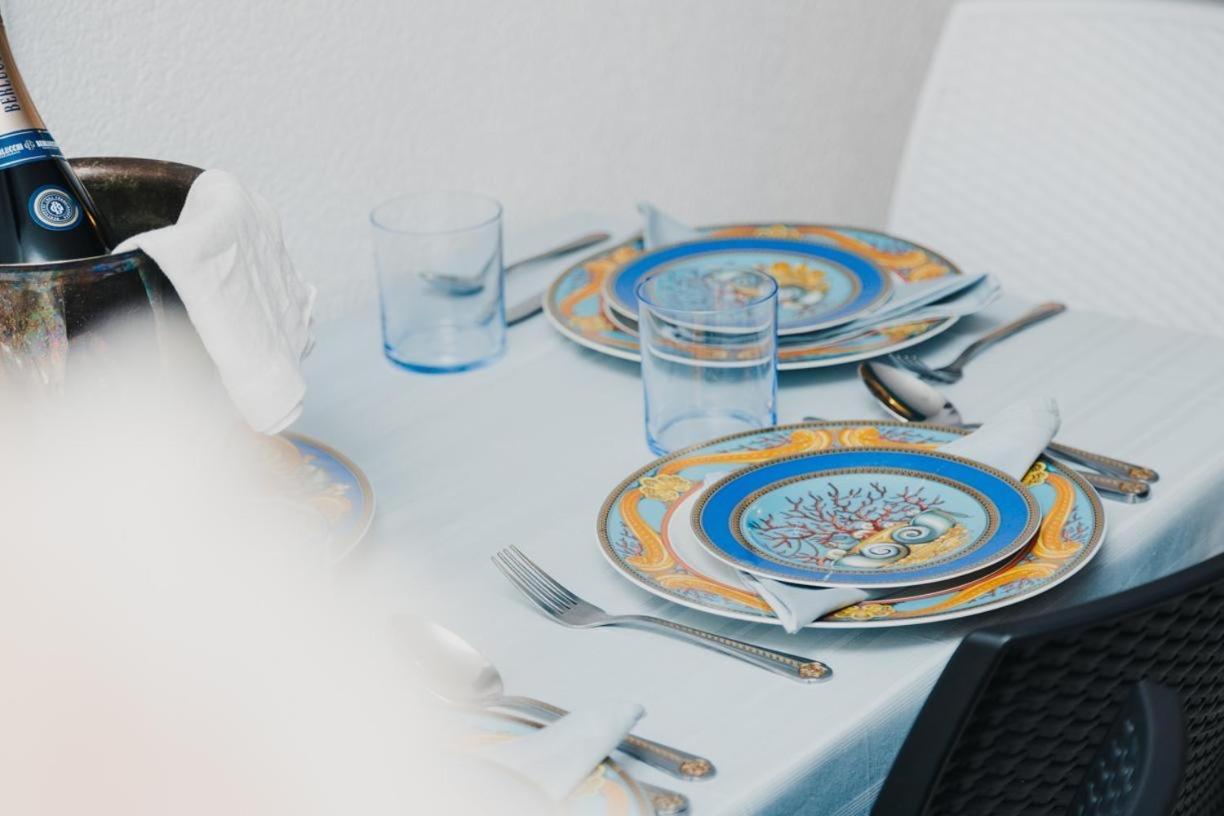 Lake Apartment 4 Bissone Bagian luar foto