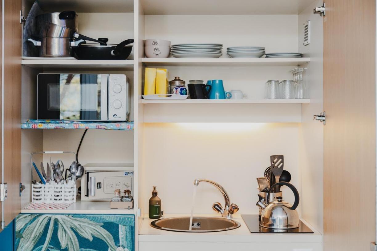 Lake Apartment 4 Bissone Bagian luar foto
