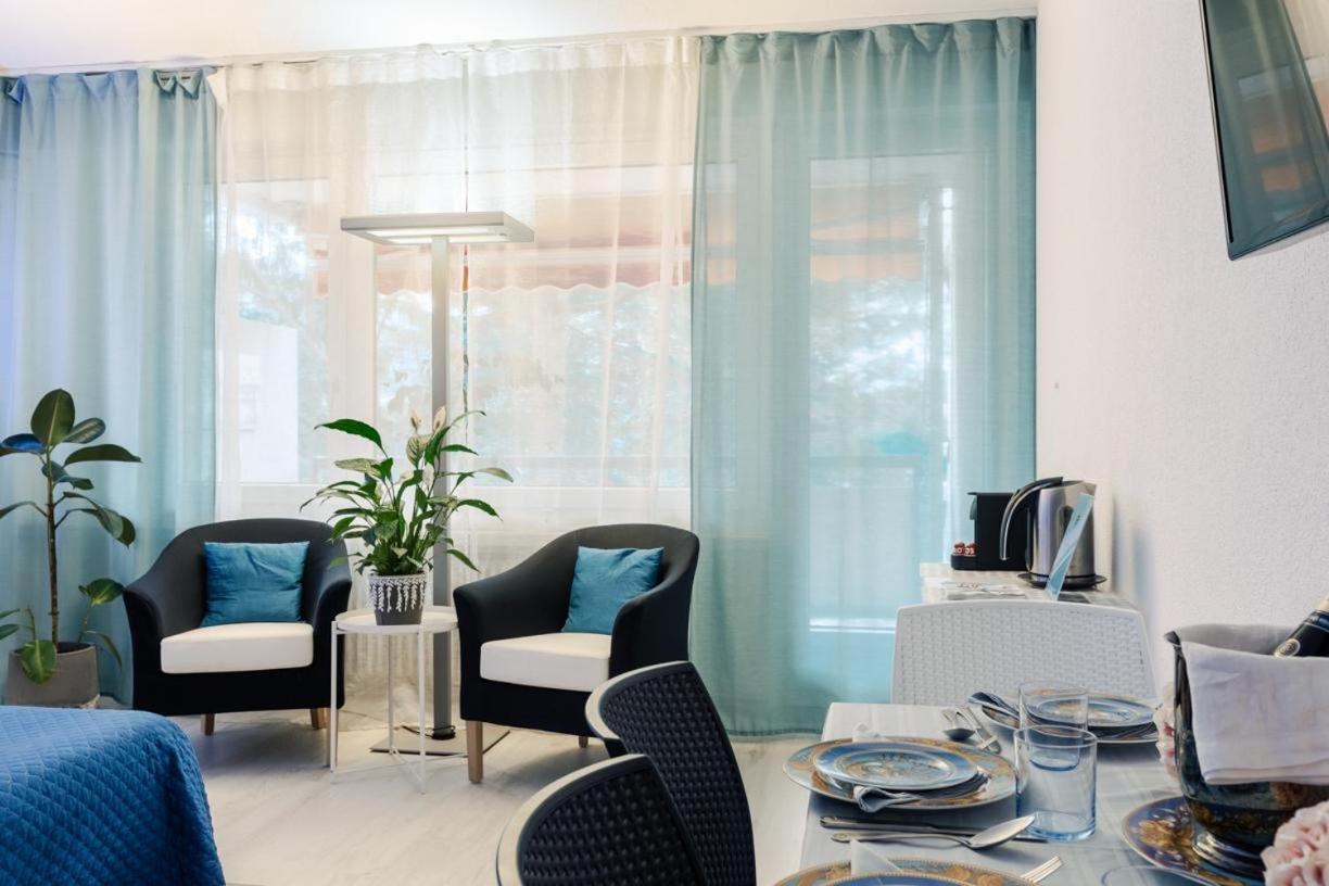Lake Apartment 4 Bissone Bagian luar foto