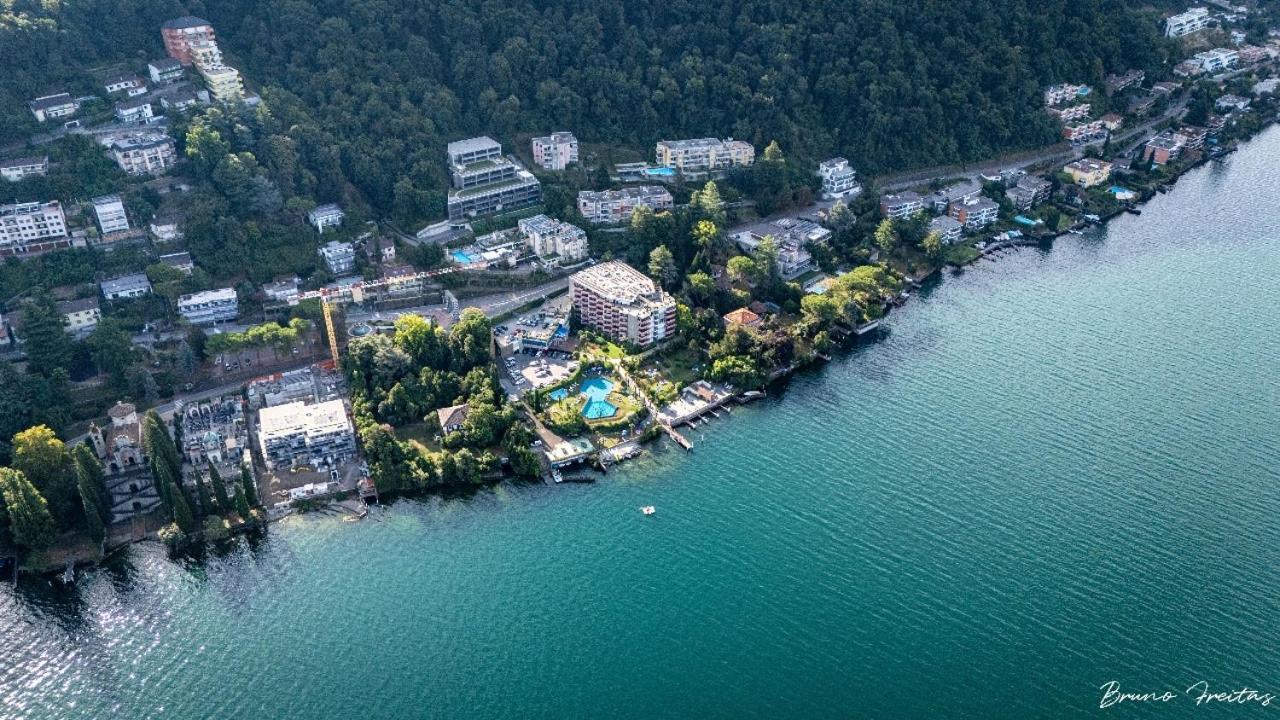 Lake Apartment 4 Bissone Bagian luar foto